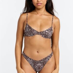 Benoa swim safari underwire bikini top